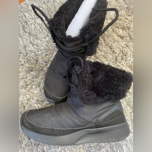 Nike Boots - Picture 4 of 10